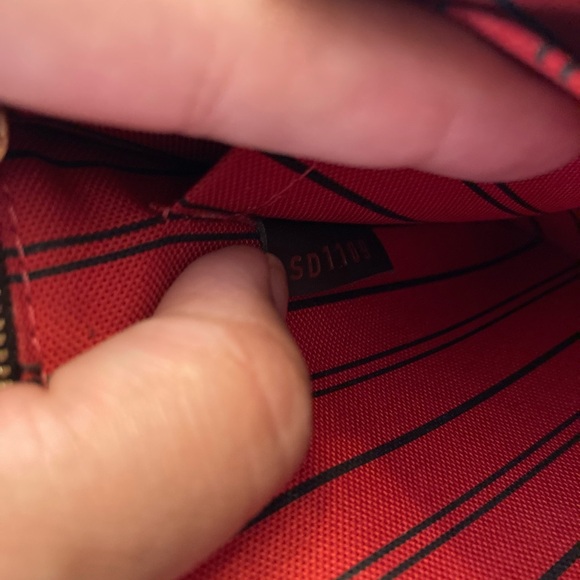 Louis Vuitton Brown Damier Pochette Wristlet - Picture 5 of 7